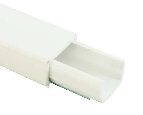 Asennuskanava 7x12x2000 mm tarralla