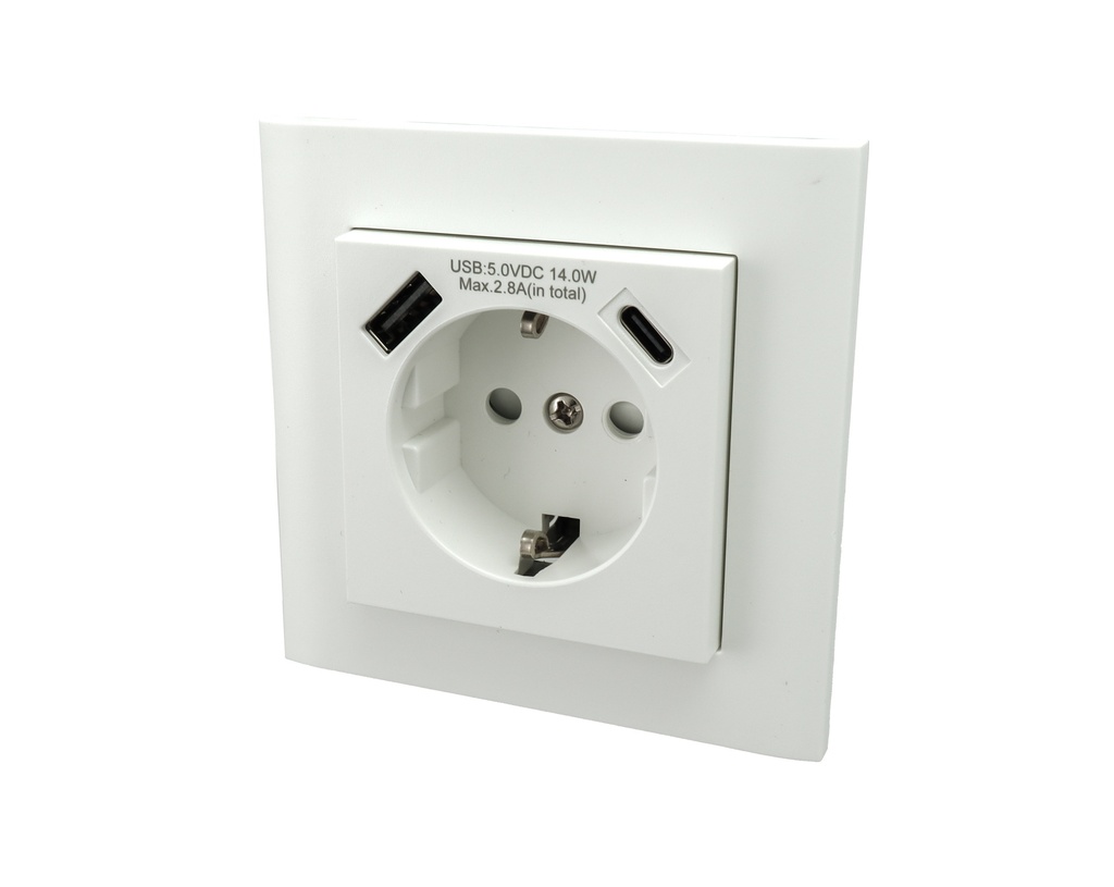 Latauspistorasia USB-A+C USB-A 2,4A USB-C 2,8A