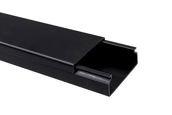 Asennuskanava 16x40x2000 mm musta (kopio)